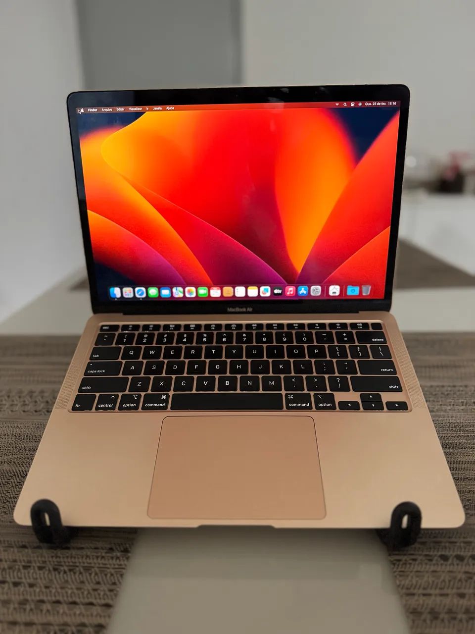 MacBook Air 13? Retina 2020 Intel i3 | 8GB RAM | 256GB SSD