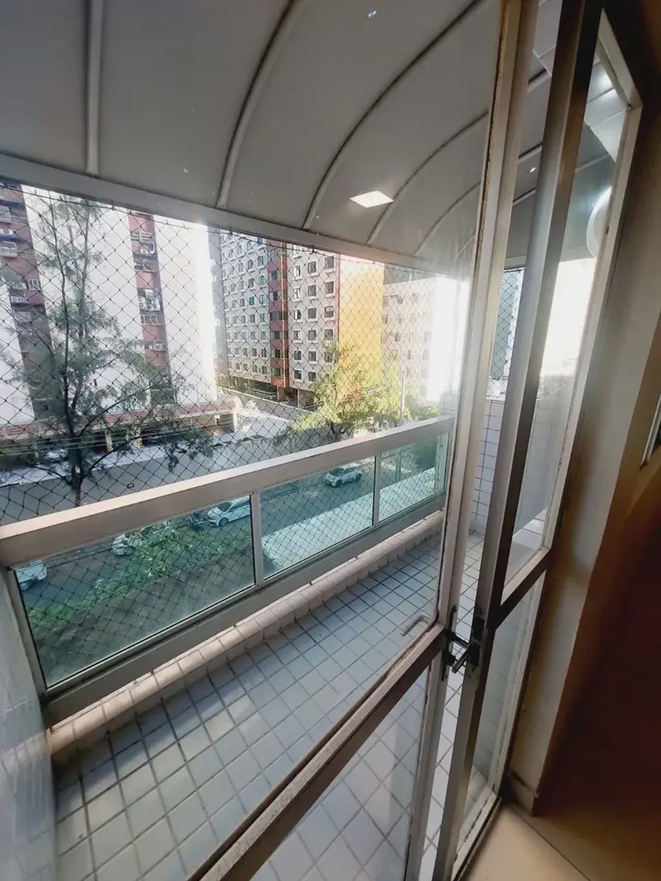 Aluga Apartamento 02 Quartos Mobiliado em Boa Viagem - Foto 2