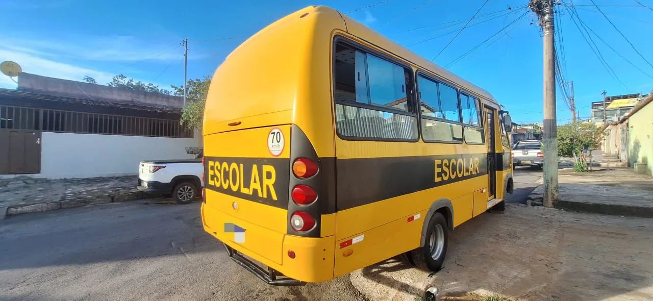 Micro ônibus 30 lugares - Foto 7