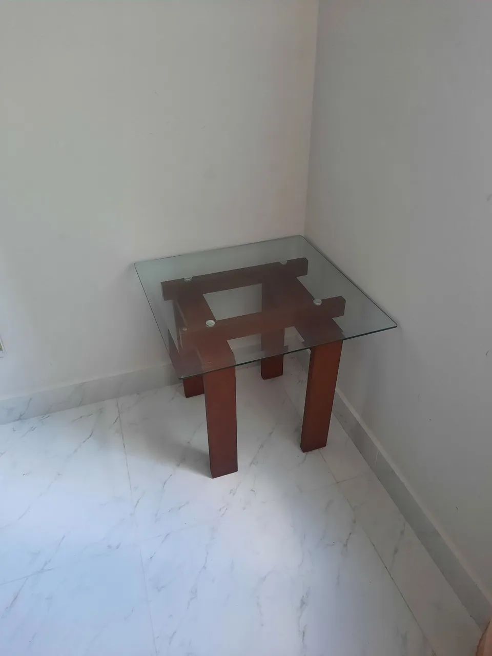 Mesinha de canto sala - Foto 4