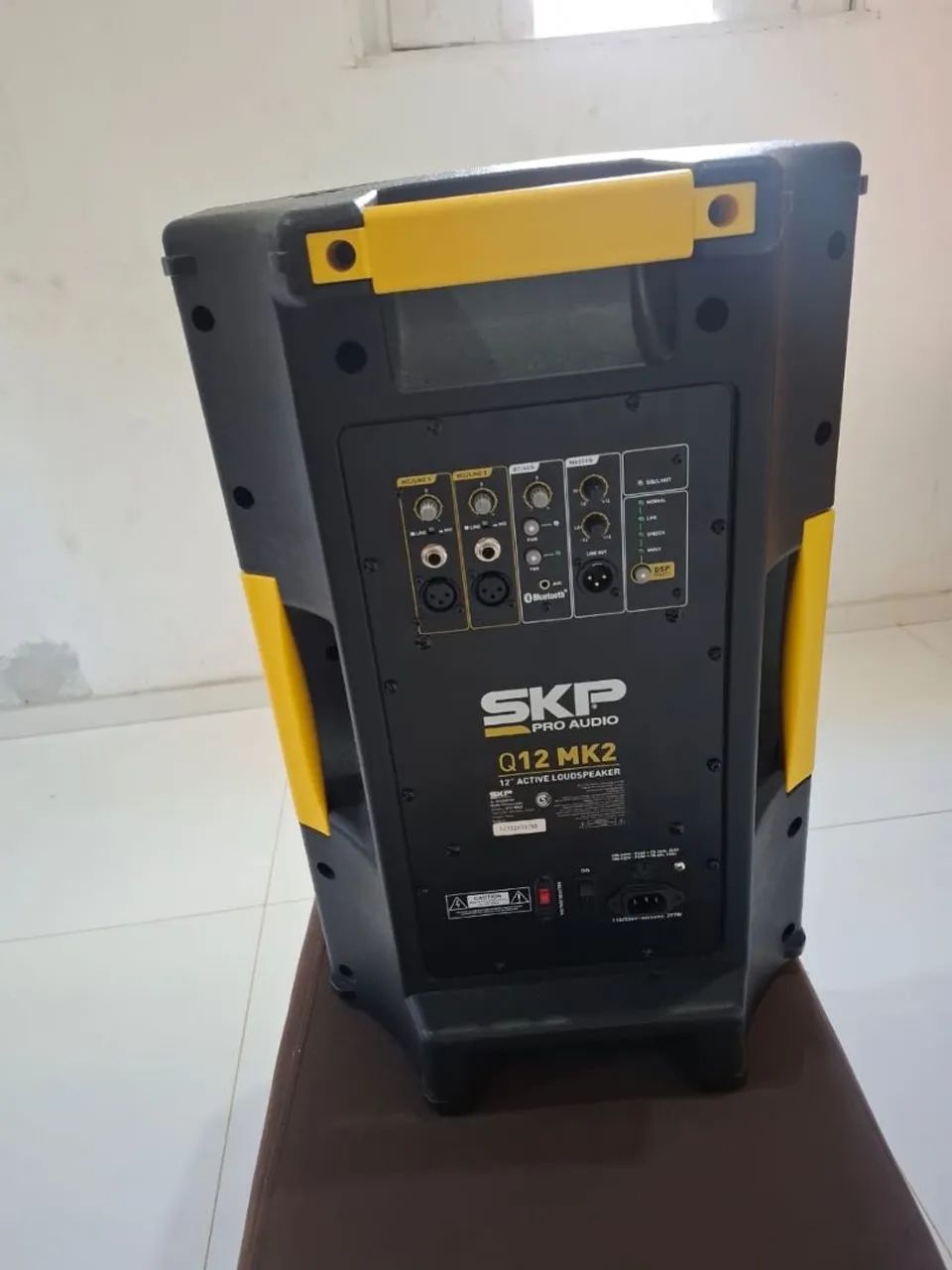 Caixa ativa Skp de 12