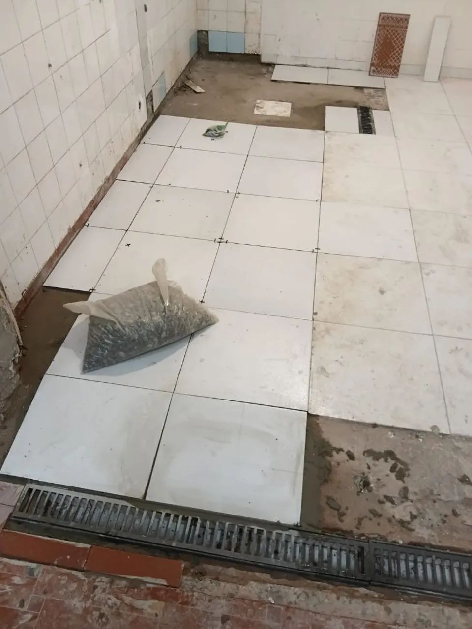  Construção 444757750611988481