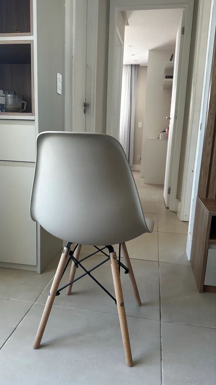 Cadeira Eames para Penteadeira ou Escritorio  - Foto 5