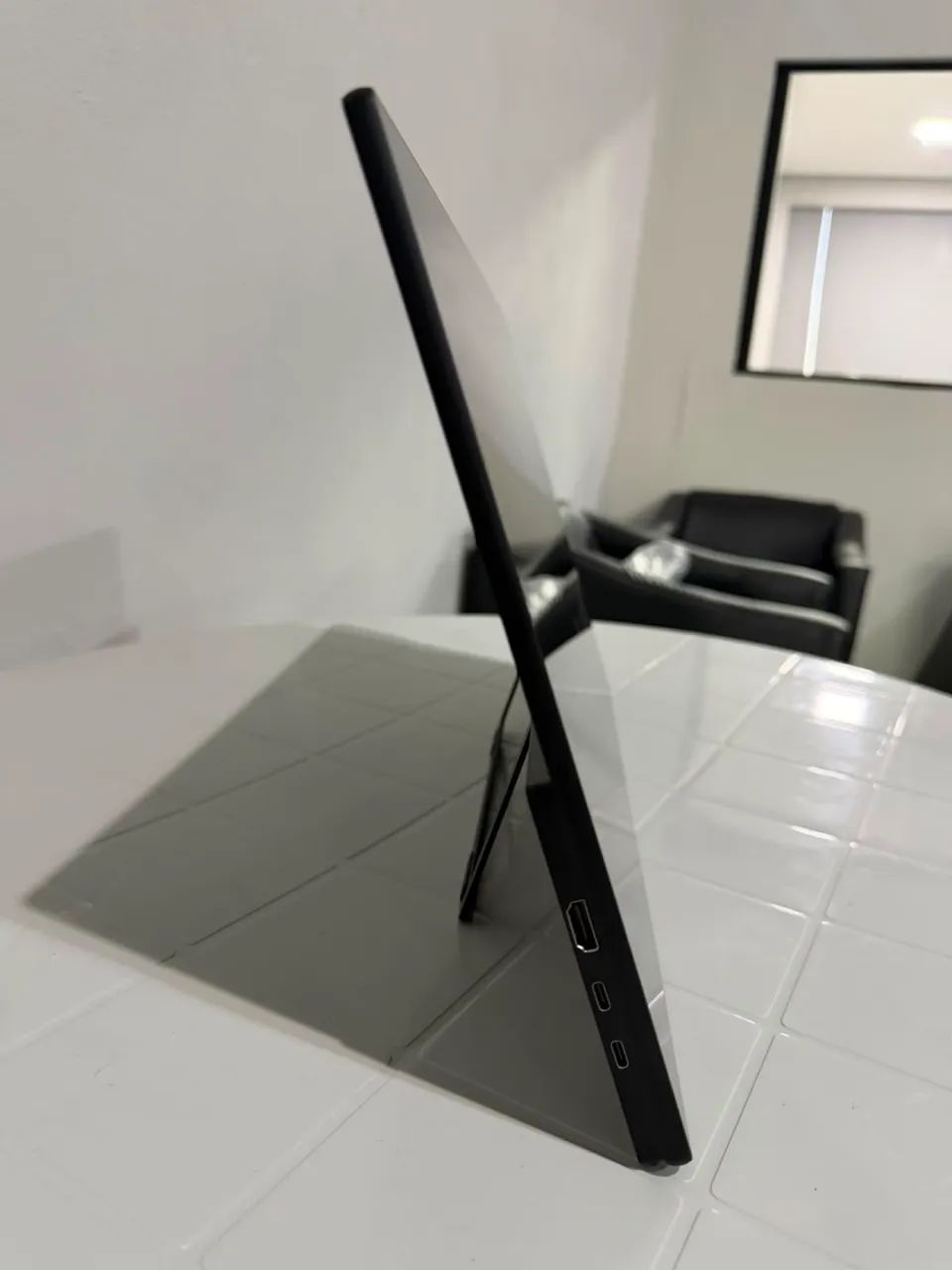 Monitor Portátil Touchscreen 21,5" - Tela IPS de 21,5", resolução Full HD (1920 x 1080) - Foto 3