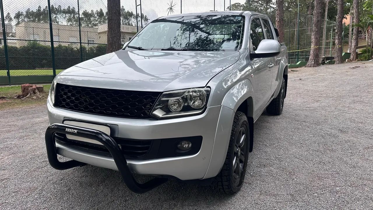 Volkswagen Amarok Trendline CD 2.0 TDI 4X4 Dies AUT 2015 - Foto 2