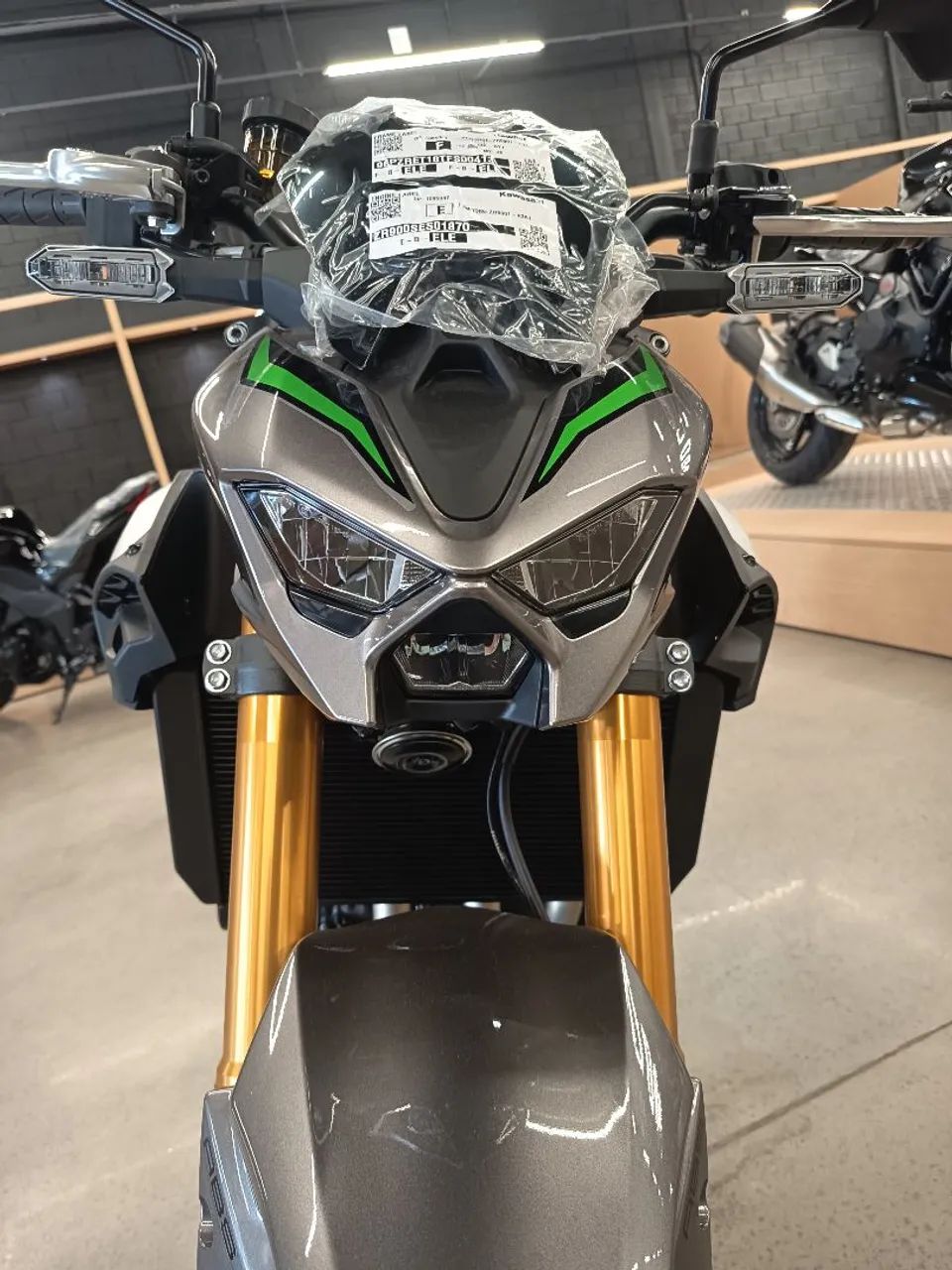 その他 Re Kawasaki 900 R Edition 2026 - 1477266332 | OLX