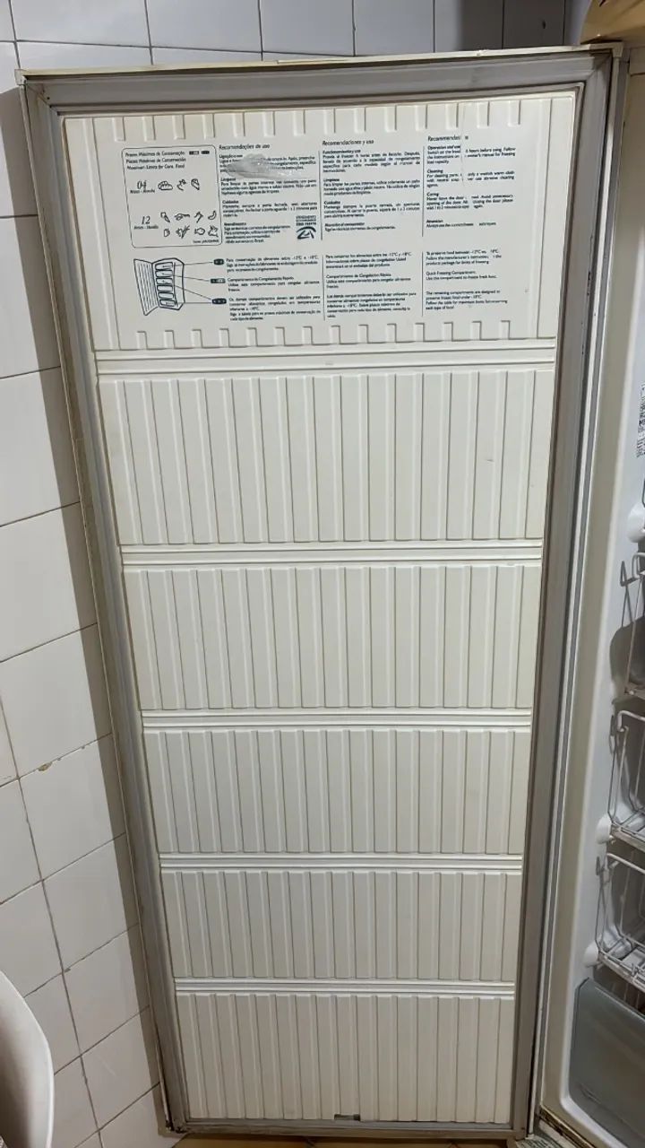 Geladeira Brastemp e 1 freezer