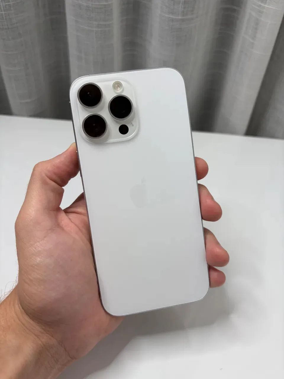 Iphone 16 Pro Max 512gb (Troco apenas no 17 pro max)