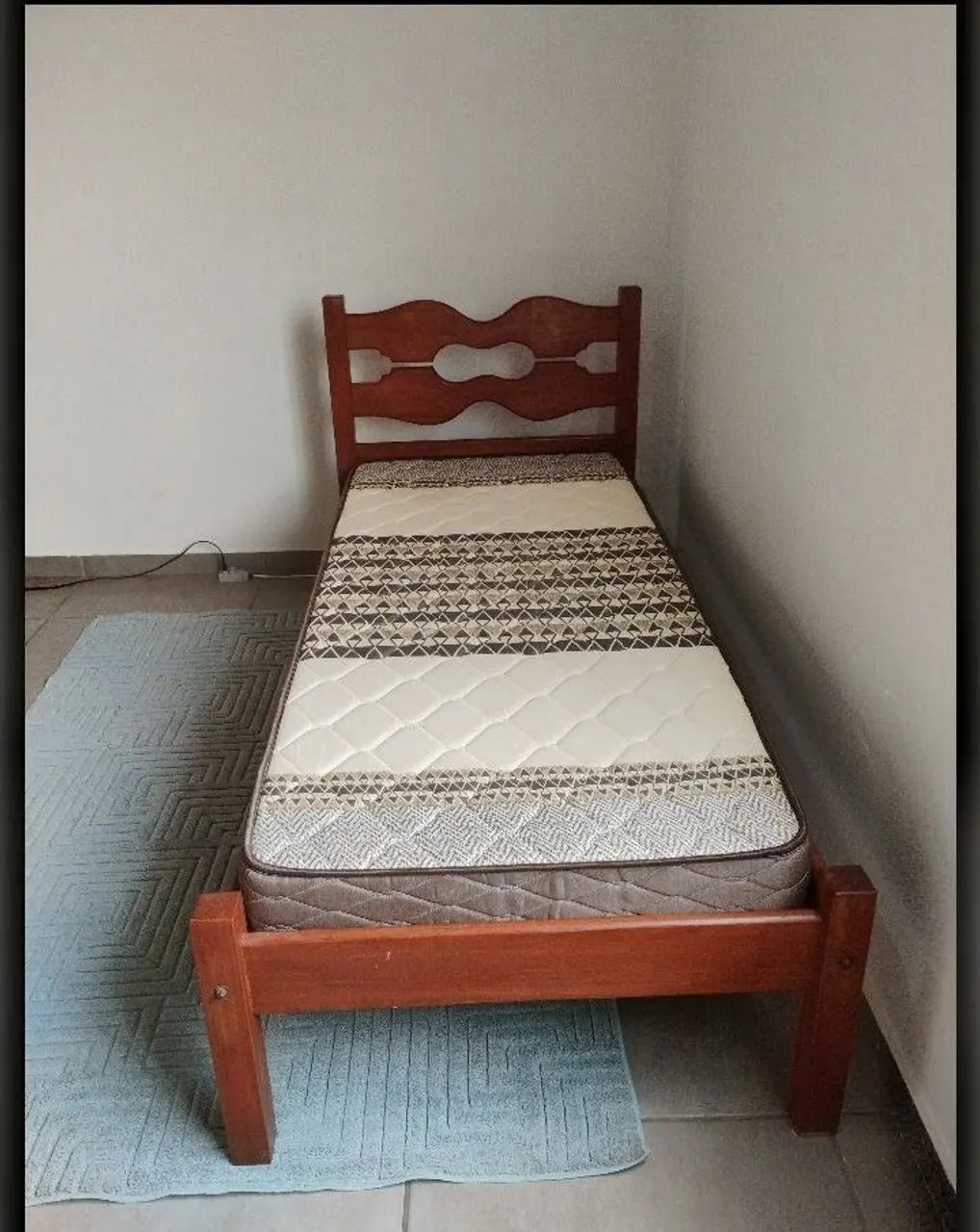 Cama solteiro madeira com colchão  - Foto 2