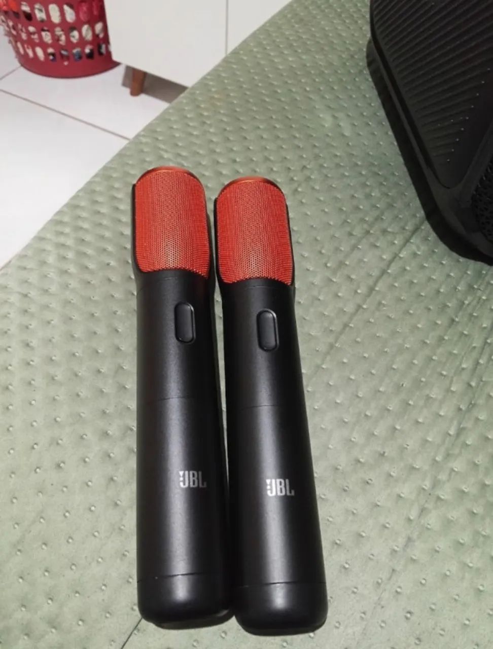 Caixa JBL Encore com microfone  - Foto 3