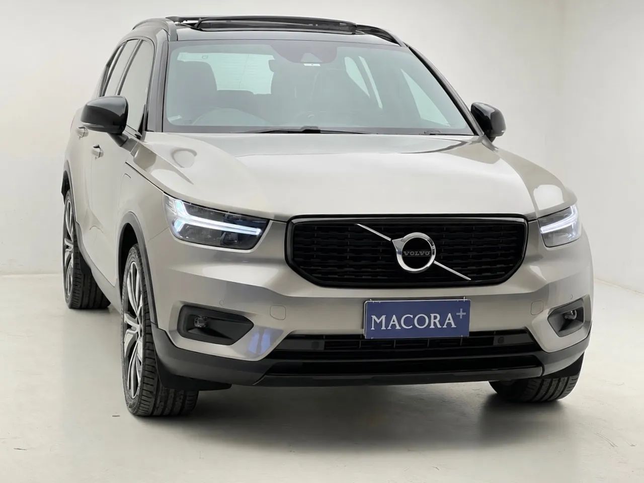 Volvo XC40 T-5 R-design 2.0 252cv AWD 2022 - Foto 2