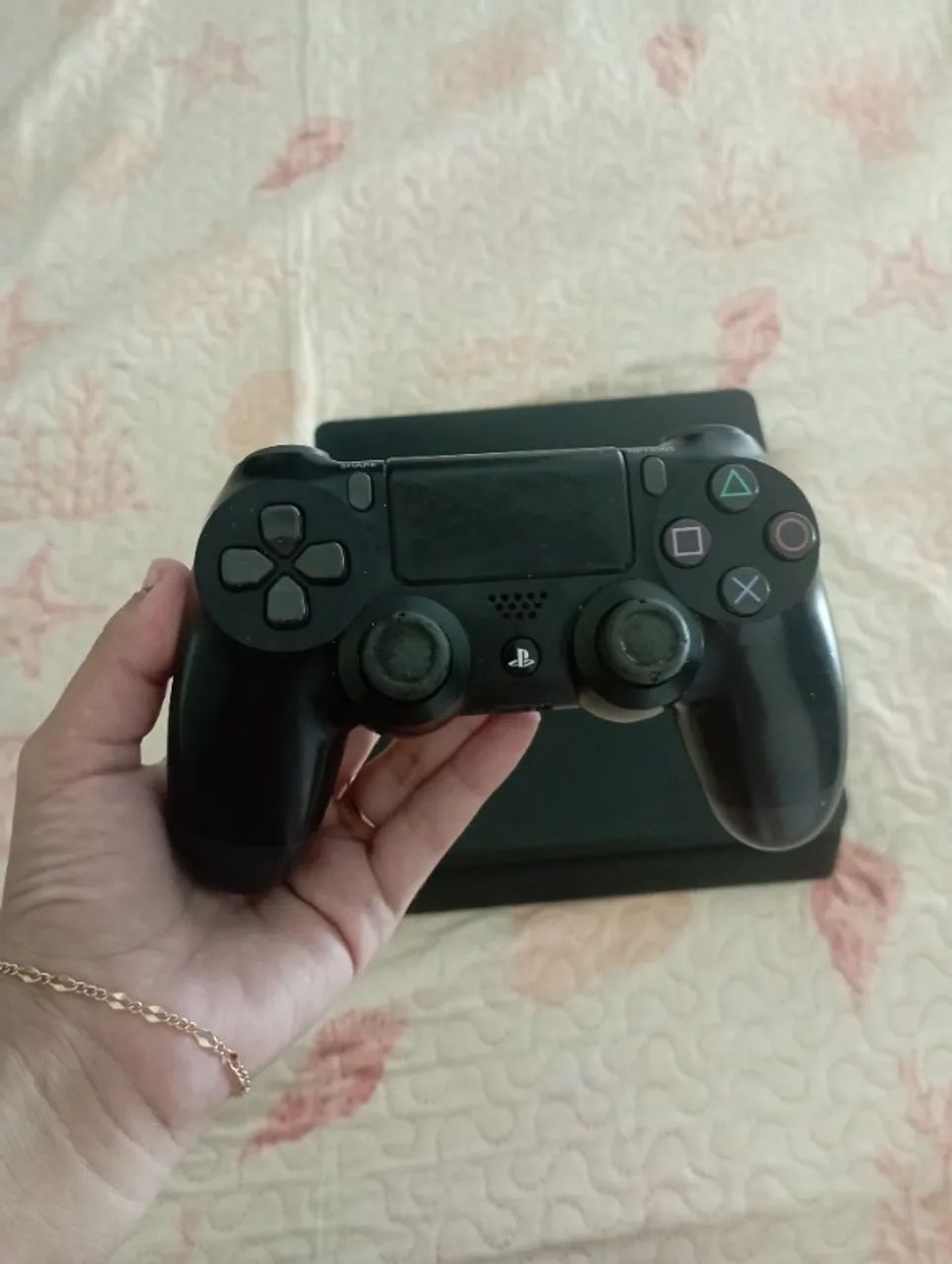 Ps4 com controle original 