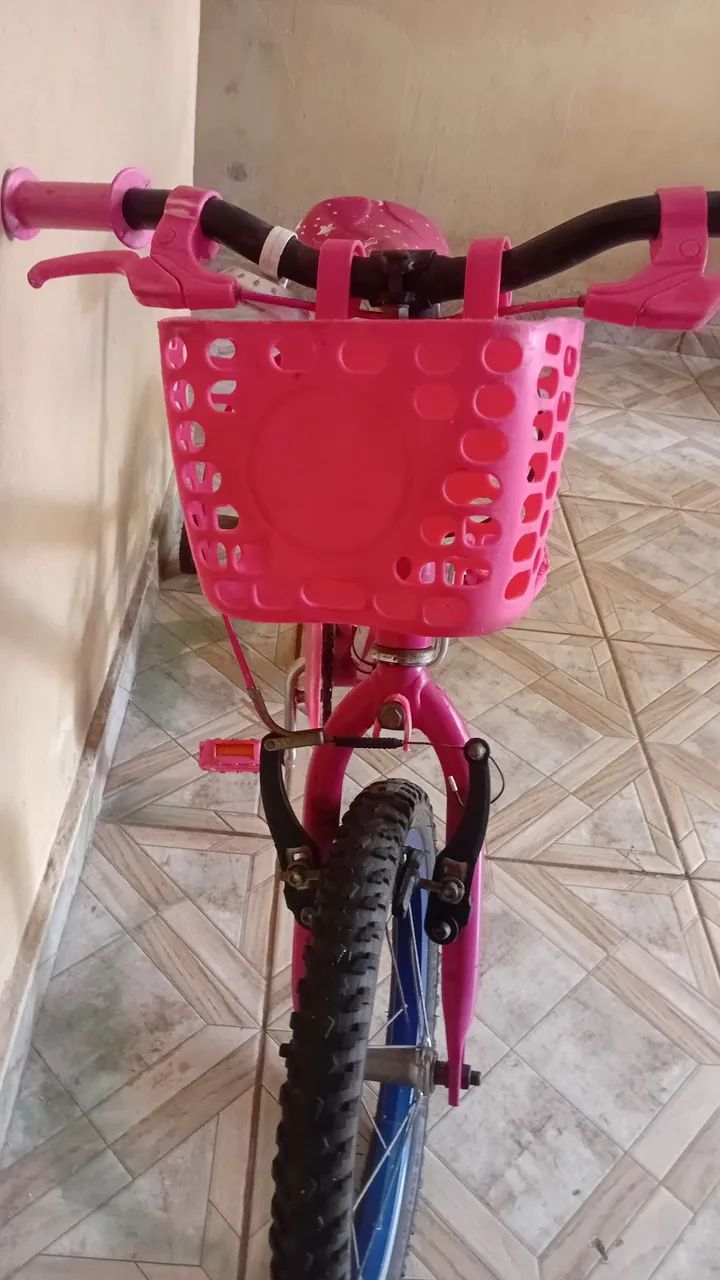 Bicicleta rosa com cestinha - Foto 3