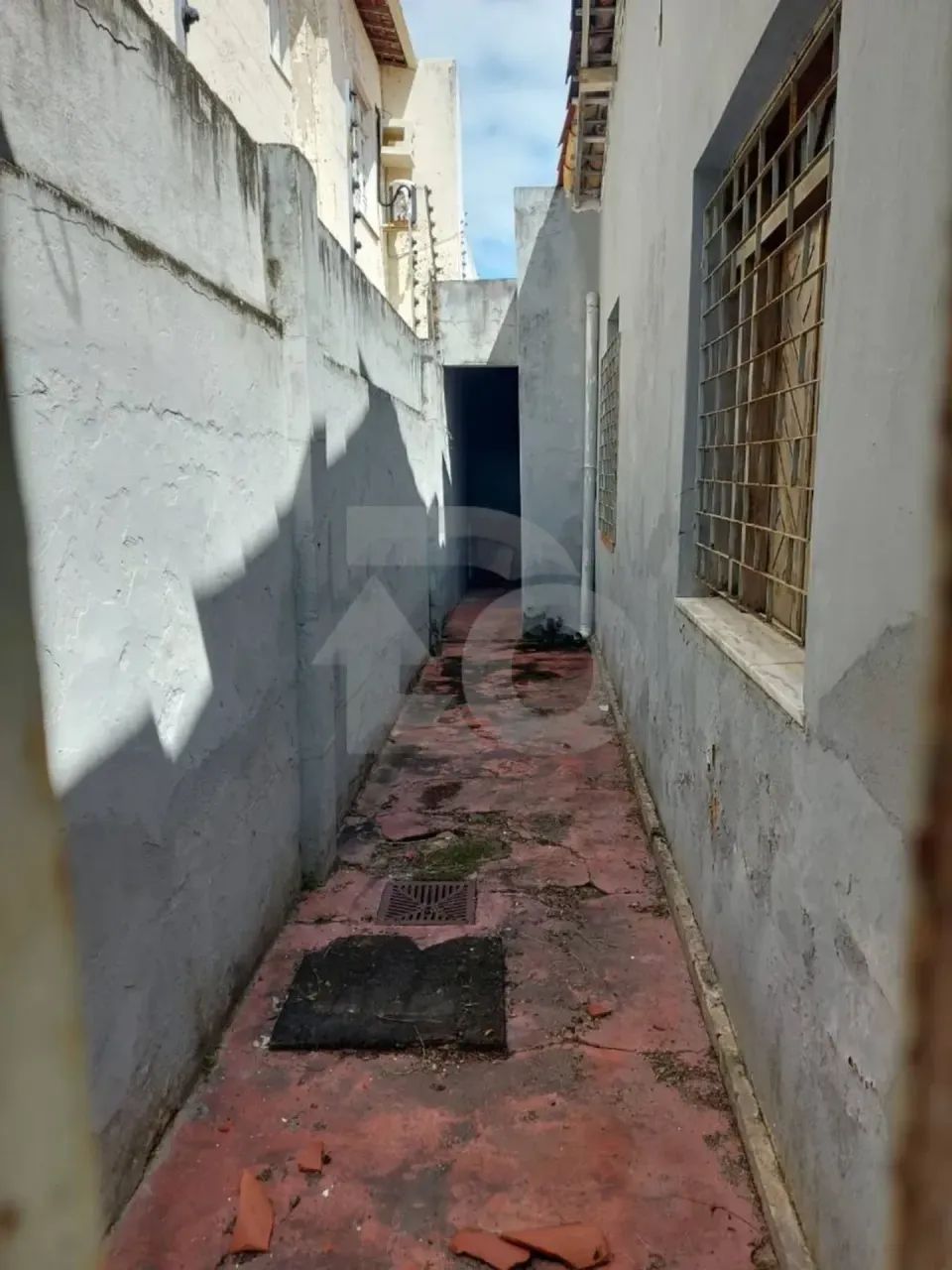 Casa Espaçosa à Venda no Cirurgia com 4 Quartos, 2 Garagens e Quintal - Foto 3