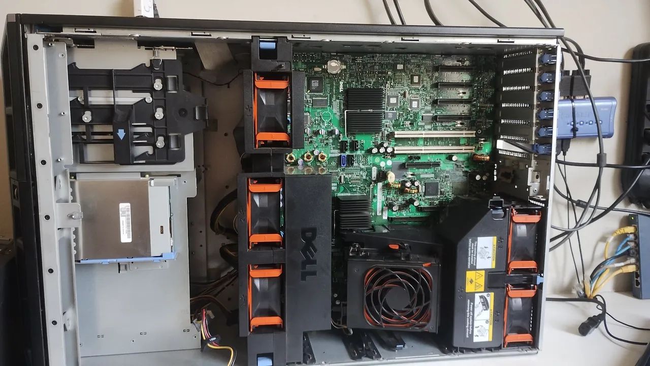 Servidor Dell poweredge 1900 xeon 5120 + aceita 2processad. VENDO PECAS SEPARDAS - Foto 5