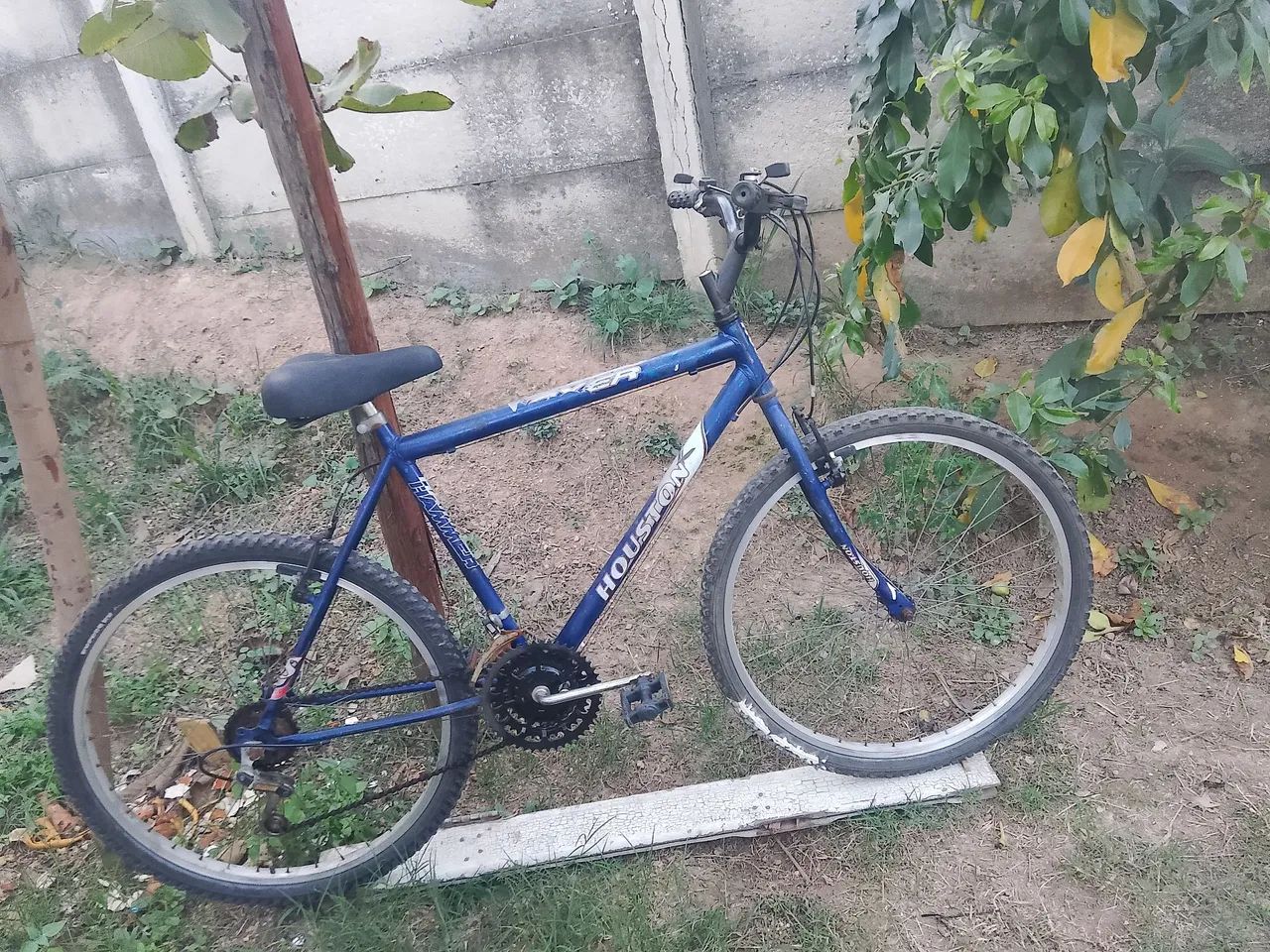 Bicicleta aro 26 com 18 marchas e tudo funcionando 