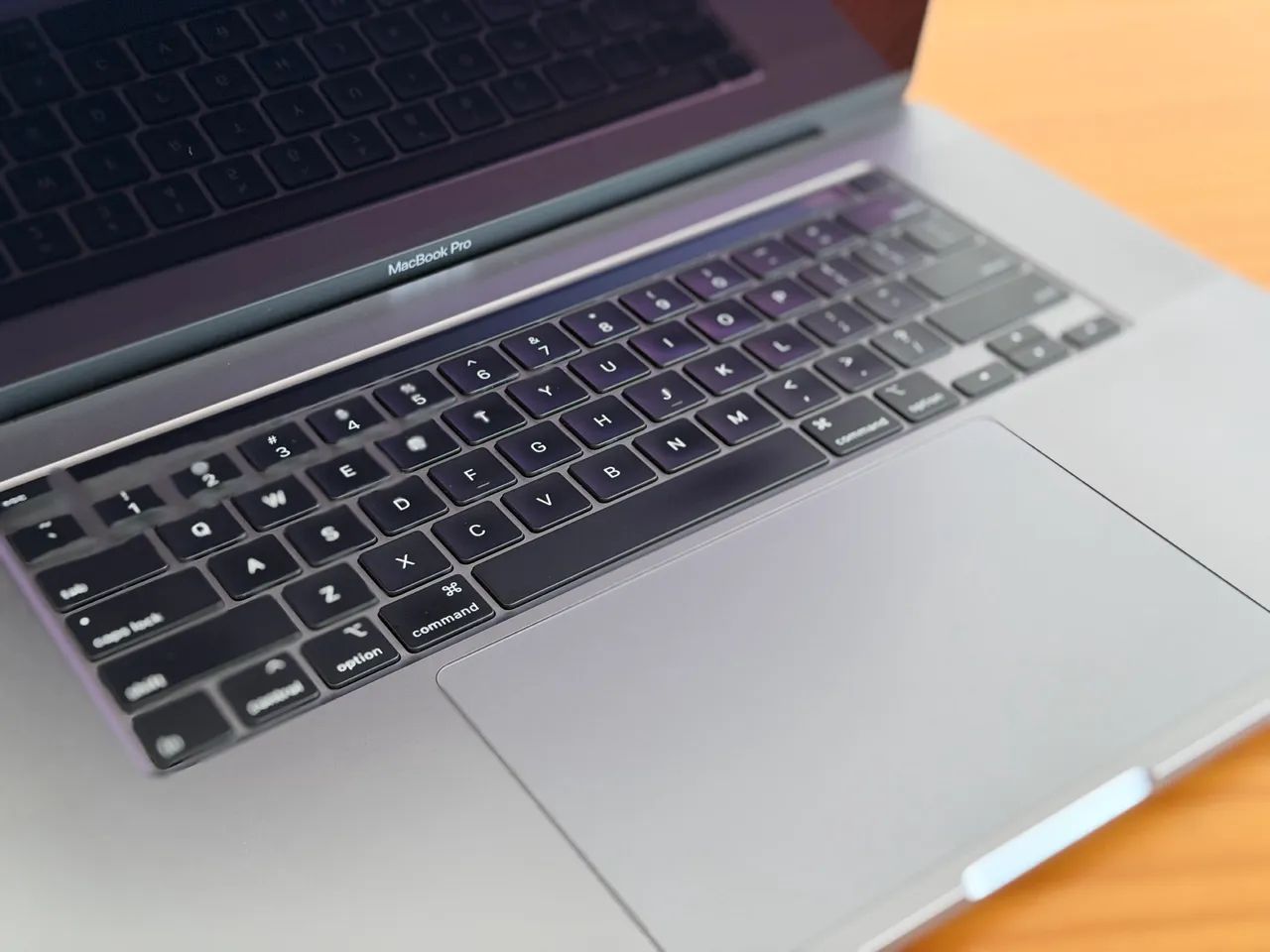 MacBook Pro 2019 Intel i9 32GB RAM 1TB SSD Radeon Pro 5500M 8GB