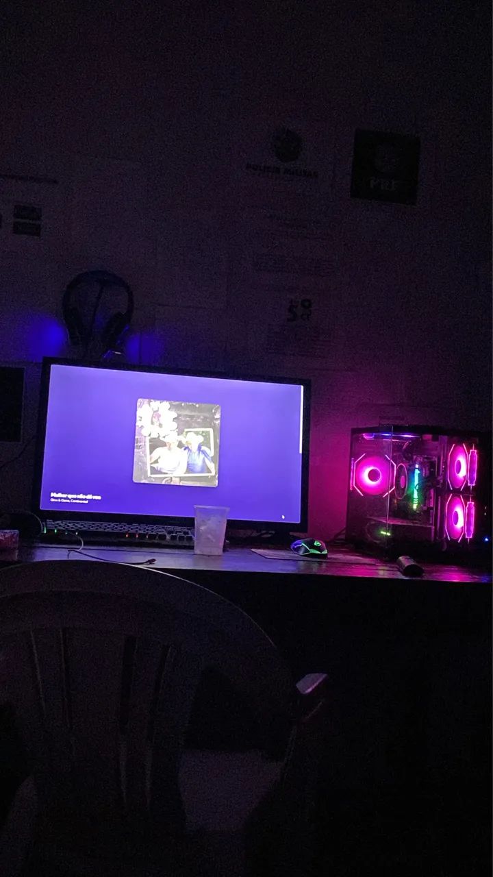 CPU + teclado + mouse ( a negociar ) 