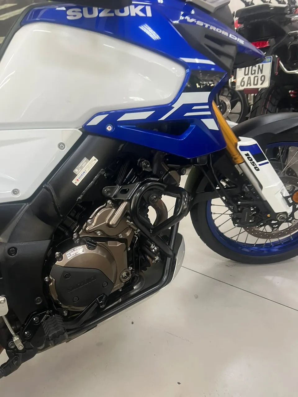 SUZUKI V STROM 1050 - Foto 4