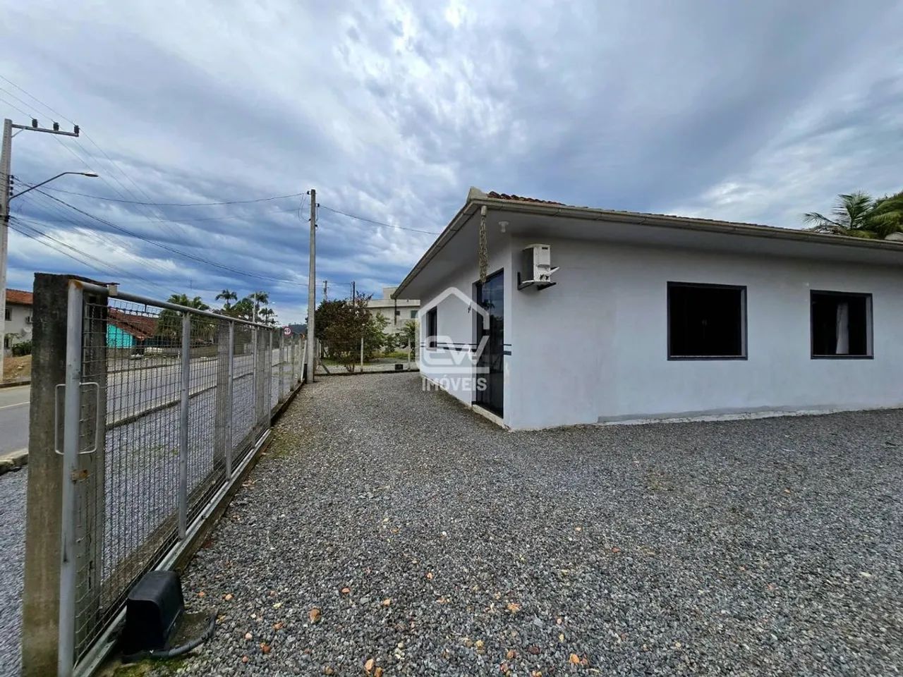 Casa com 80m² À Venda em Guaramirim/SC