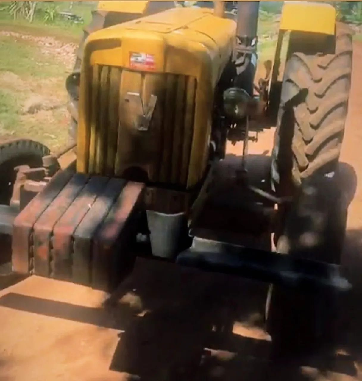 Vendo trator Valmet - Foto 4