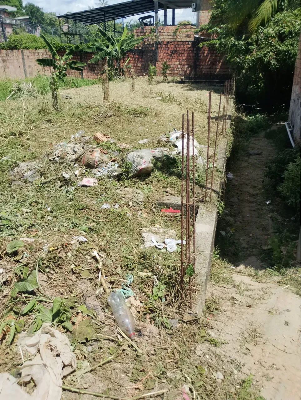 Vendo térreo medindo 8 X 26  - Foto 2