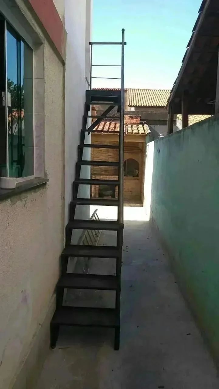 Escada reta antiderrapante  - Foto 3