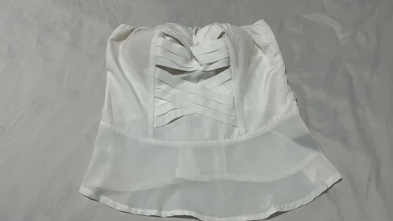 Blusa tomara que caia offwhite* - Foto 2