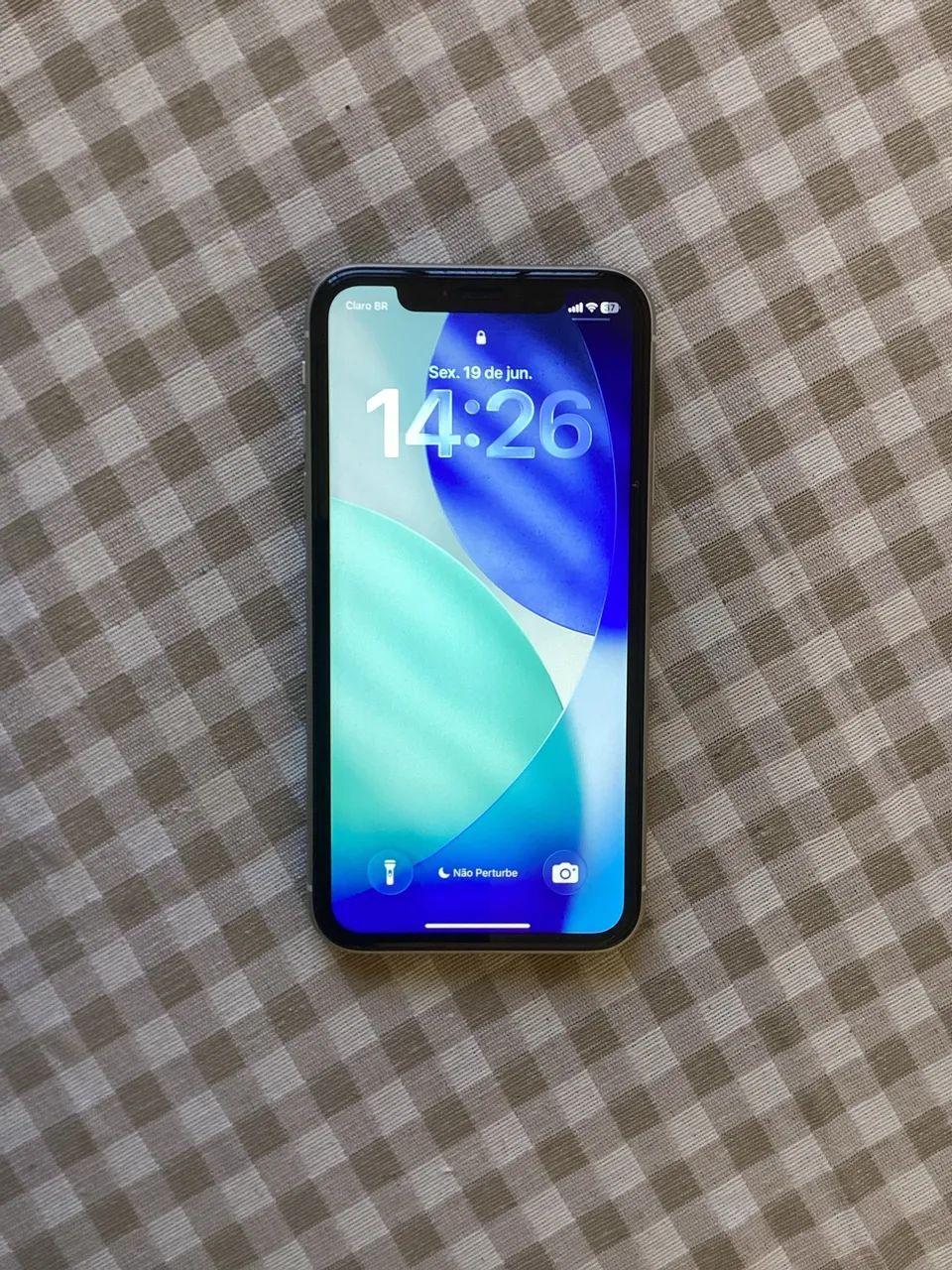 iPhone 11 - 64 GB