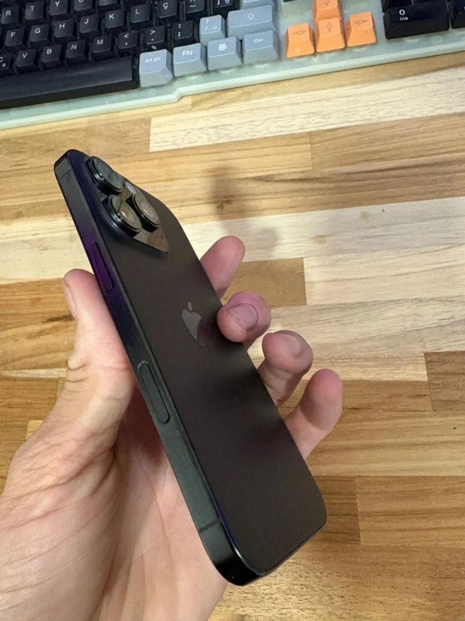 IPHONE 16 PRO 128GB - ZERADO BATERIA 100% - Foto 3