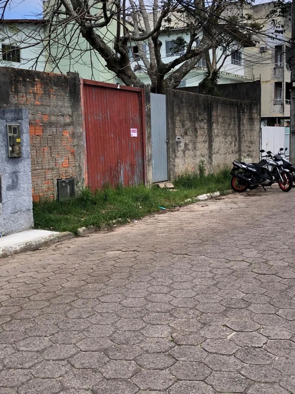 Vende-se lote com duas casas  - Foto 3