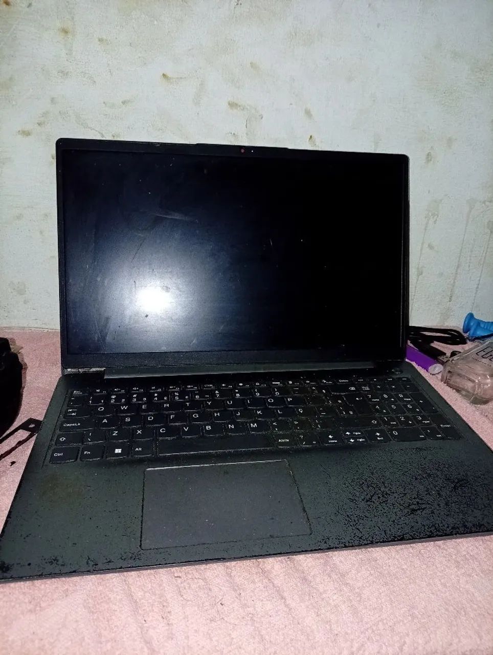 Notebook Ideapad 3 com defeito na tela