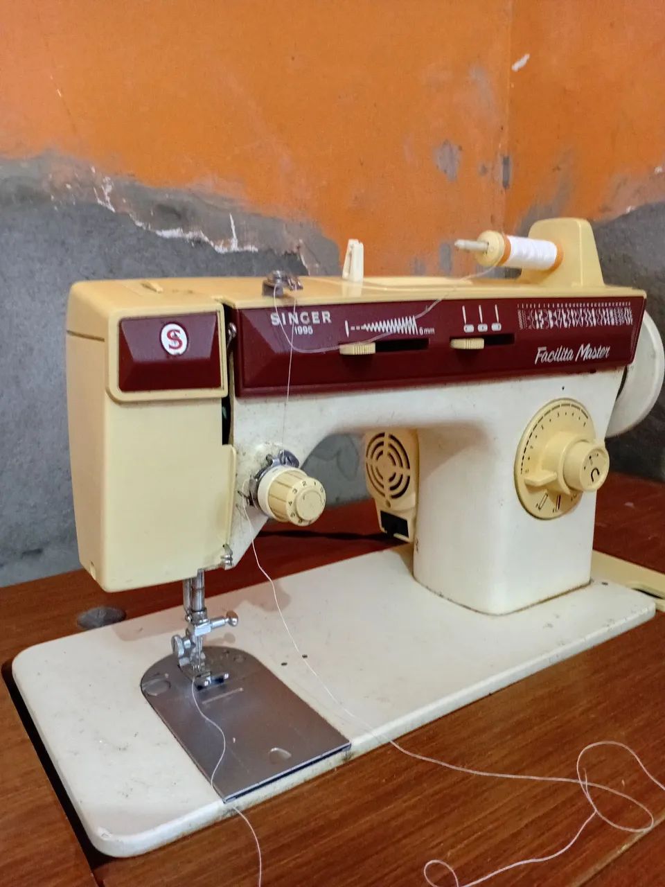 Máquina de costura Singer