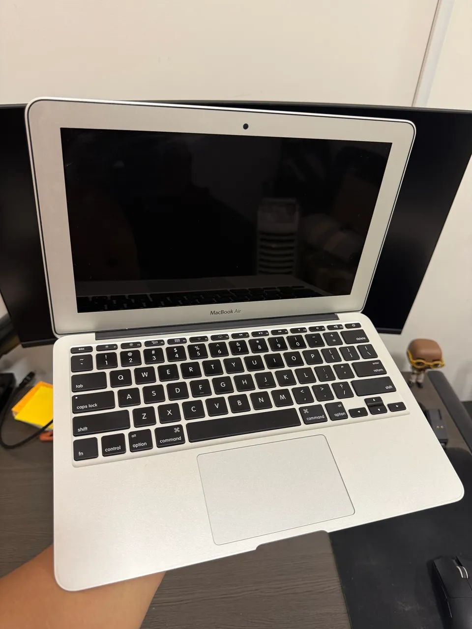 MacBook Air em alumínio em perfeito estado  - Foto 3