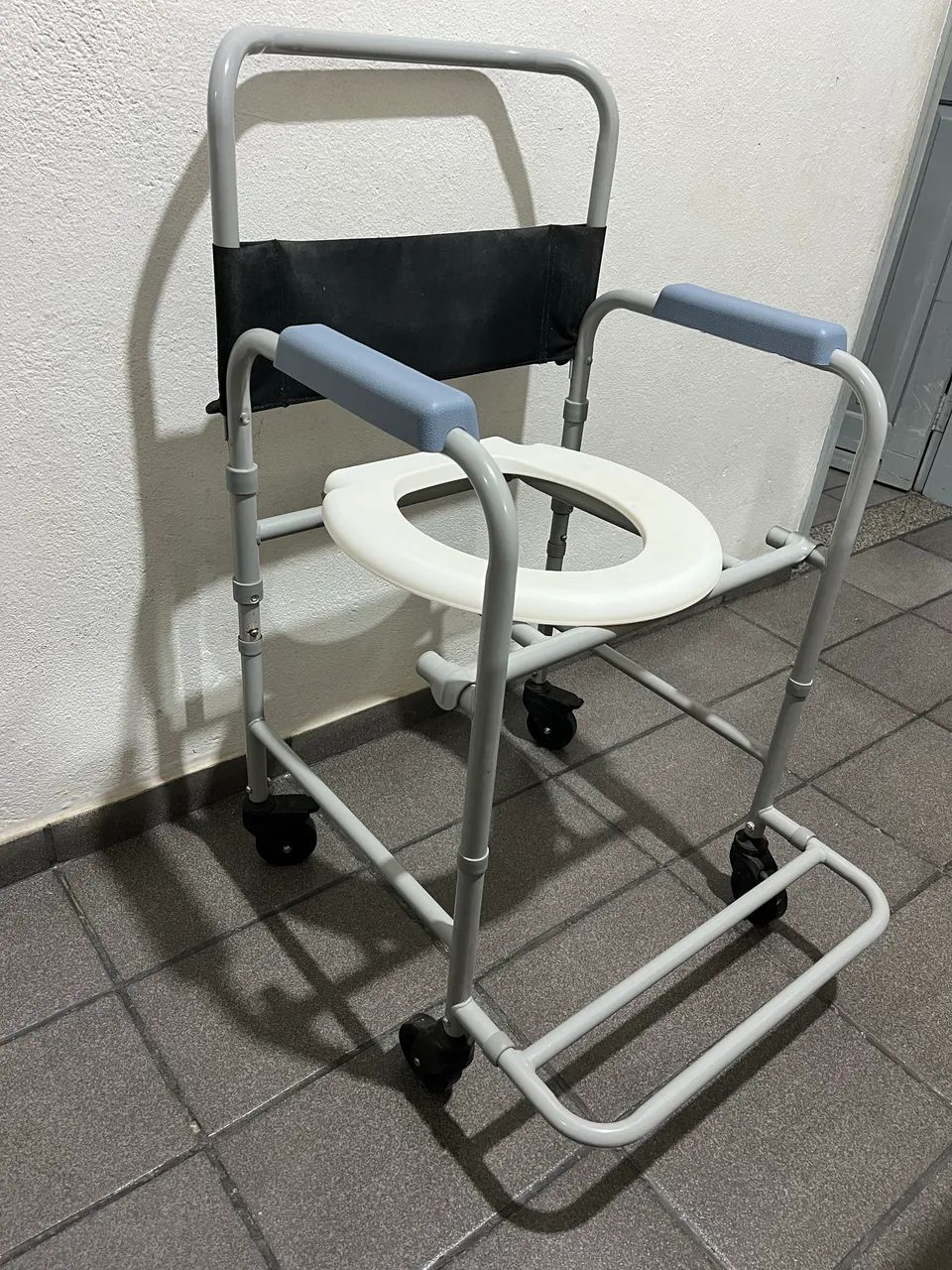Cadeira de Banho - Foto 4