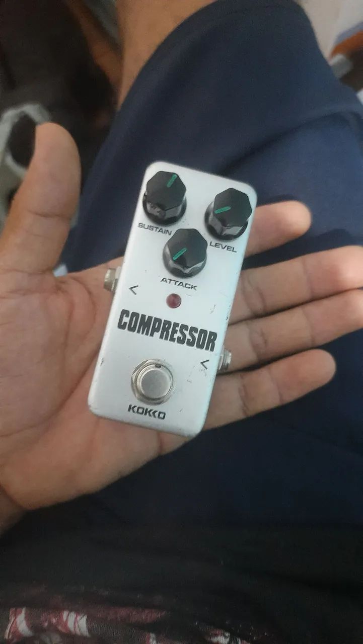 Compressor,baixo e guitarra 