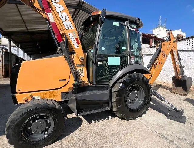 Retroescavadeira case 580n ano 2018 - Foto 2