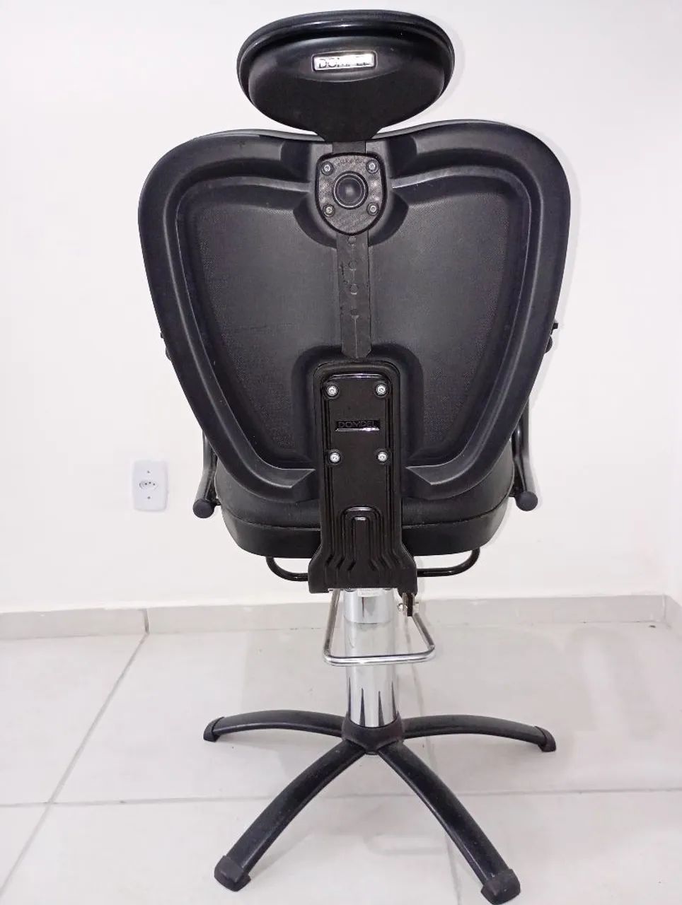 CADEIRA DE BARBEIRO DOMPELL 