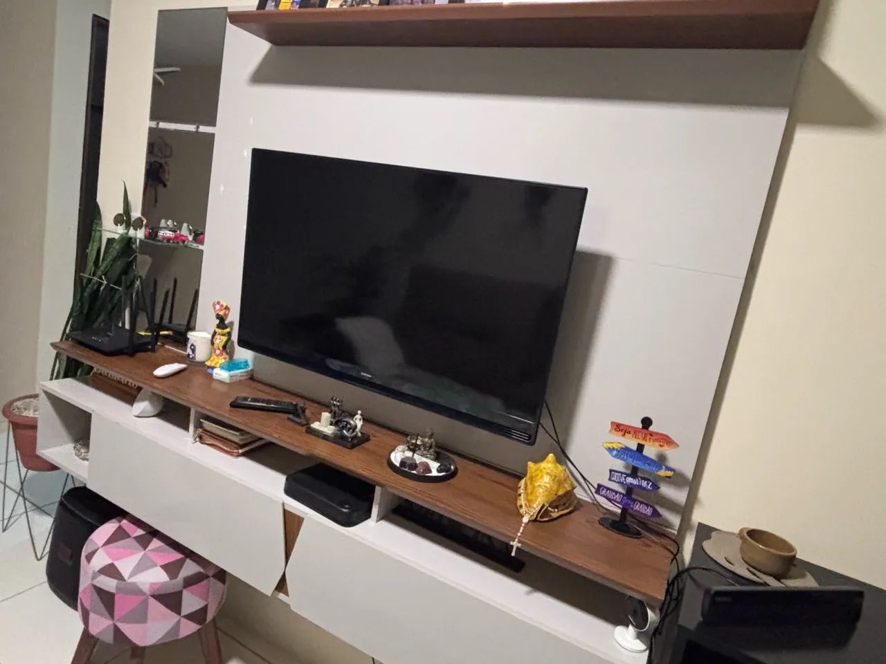 Vendo Rack com painel 