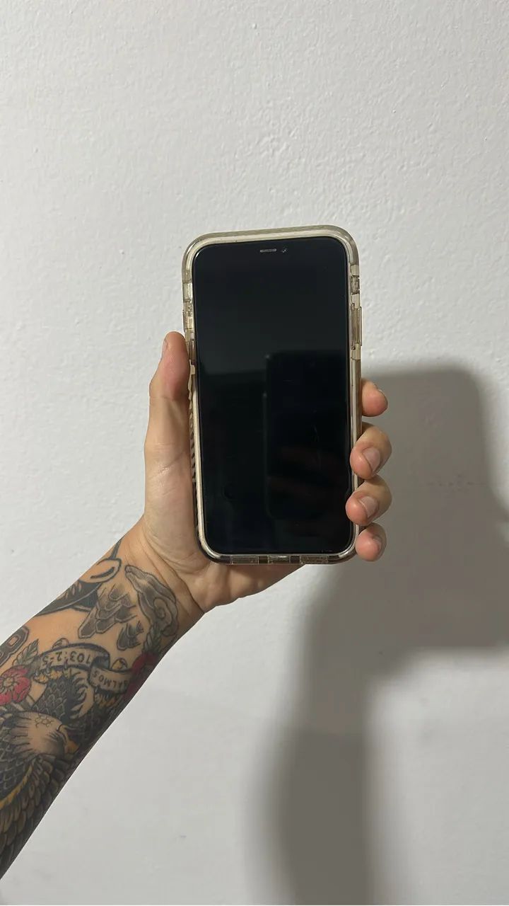 iPhone 11 branco muito conservado / ótimo celular  - Foto 3