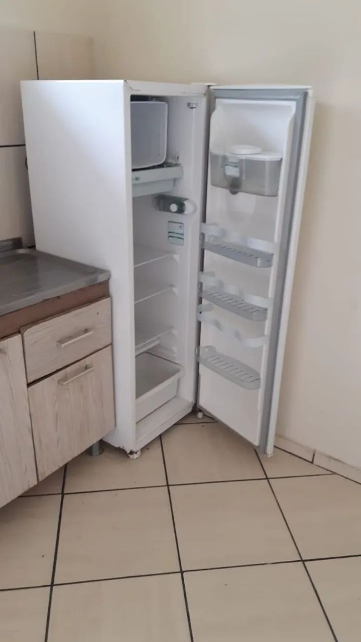 VENDO 8 KITNETS Mobiliado Bairro saco grande aceito troca por  imóvel casa resto dinheiro - Foto 5