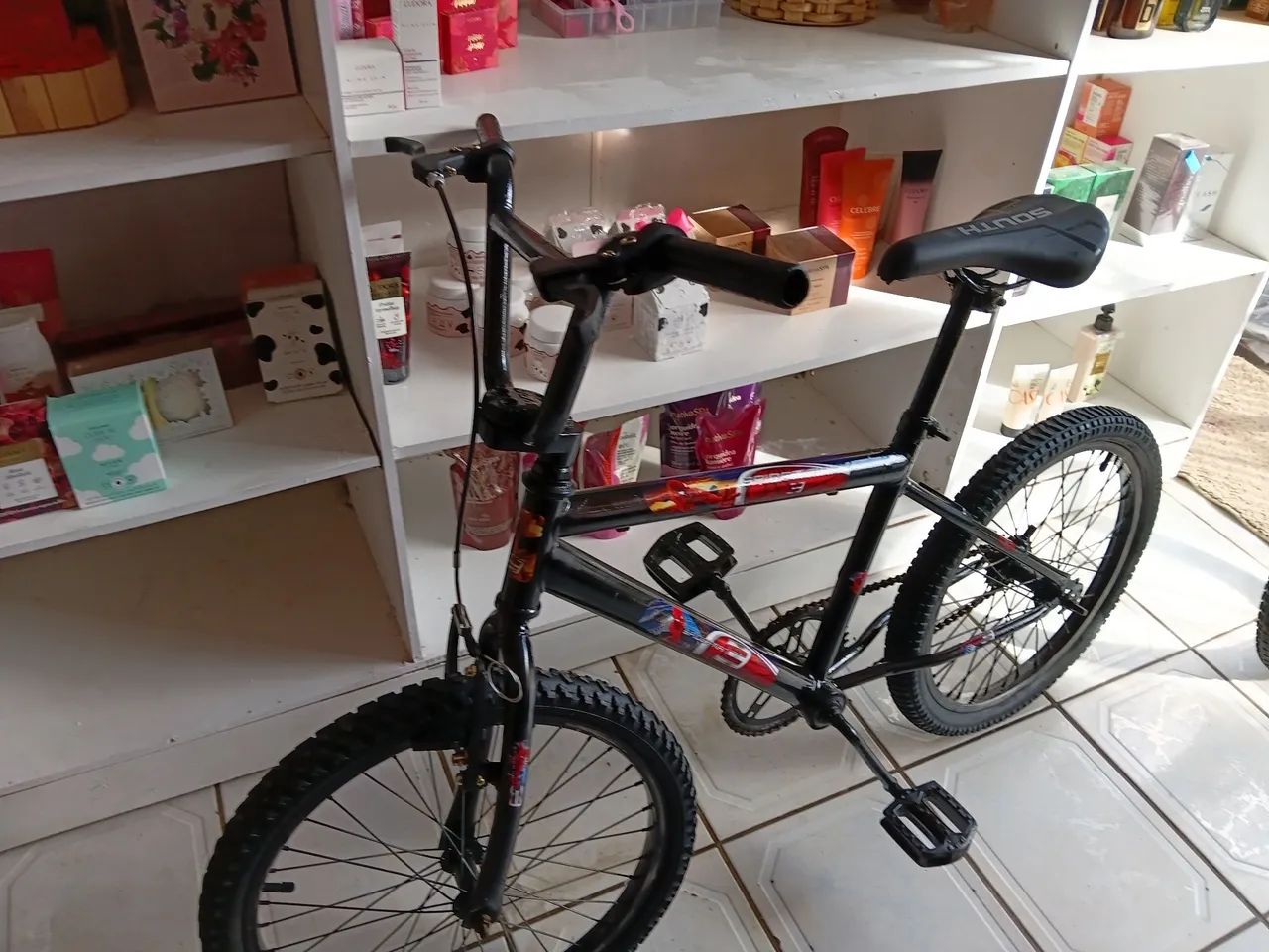 Vendo uma bicicleta  Aro 20 - Foto 2