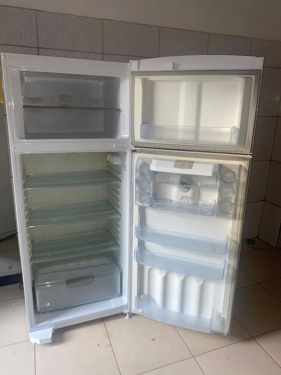 Geladeira Bosch duplex gelando perfeitamente  - Foto 2