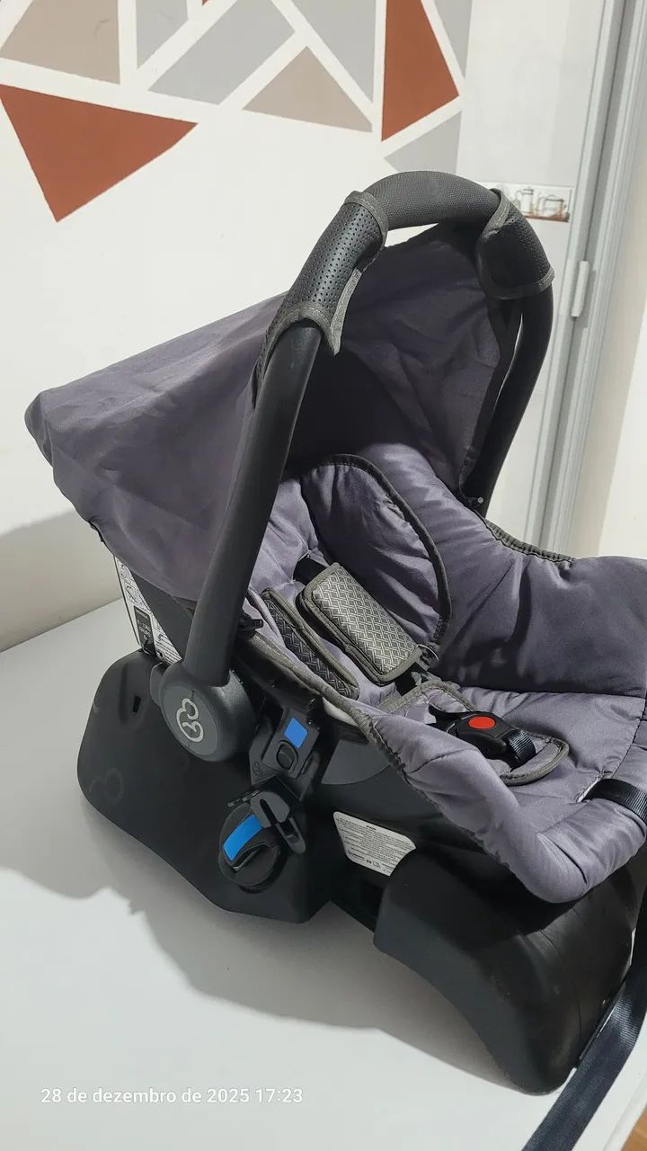 Bebê conforto + base veicular