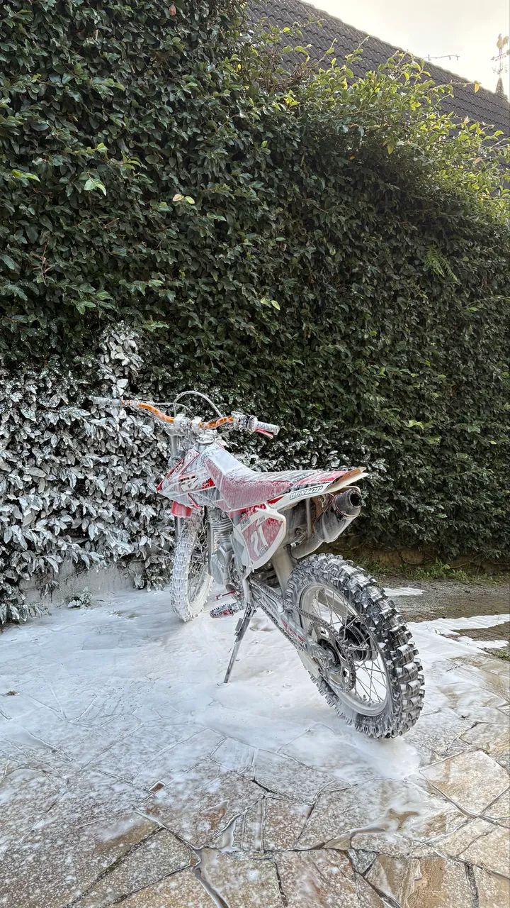 CRF 230 