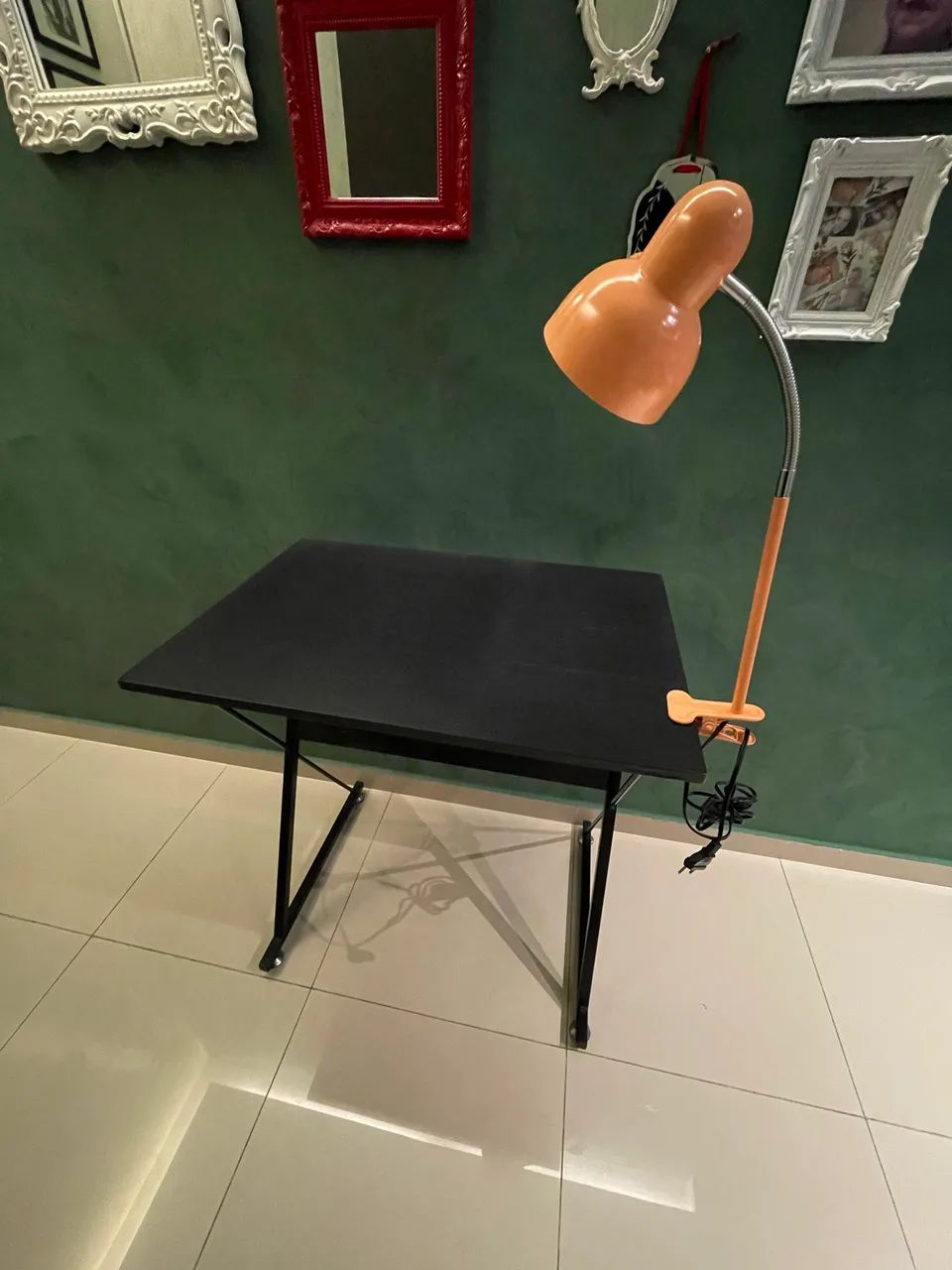 Mesinha com luminária 65735158300674123