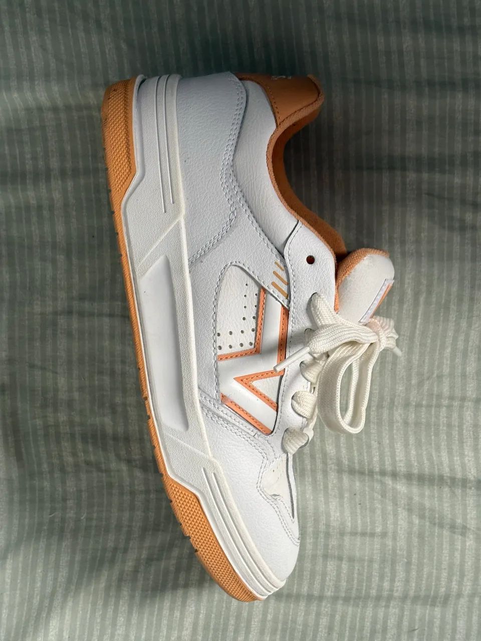 Tênis Vans Upland Leather White/Orange Original - Foto 2