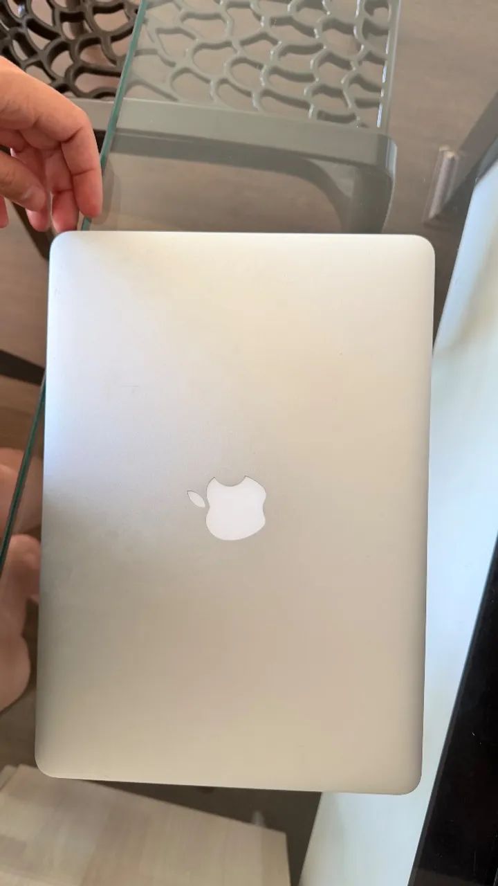 Mac Book Air 13'', 2017, modelo A1466
