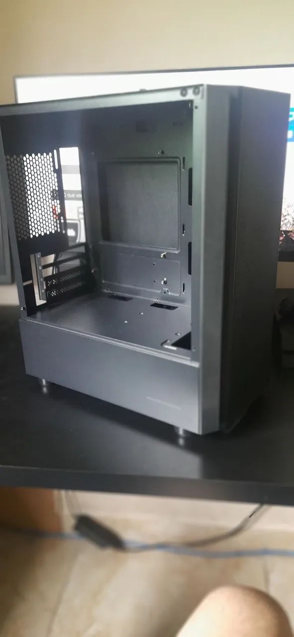 GABINETE GAMER PICHAU PULSAR