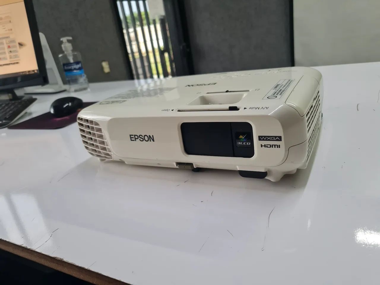 Projetor Epson W18+ - Foto 2